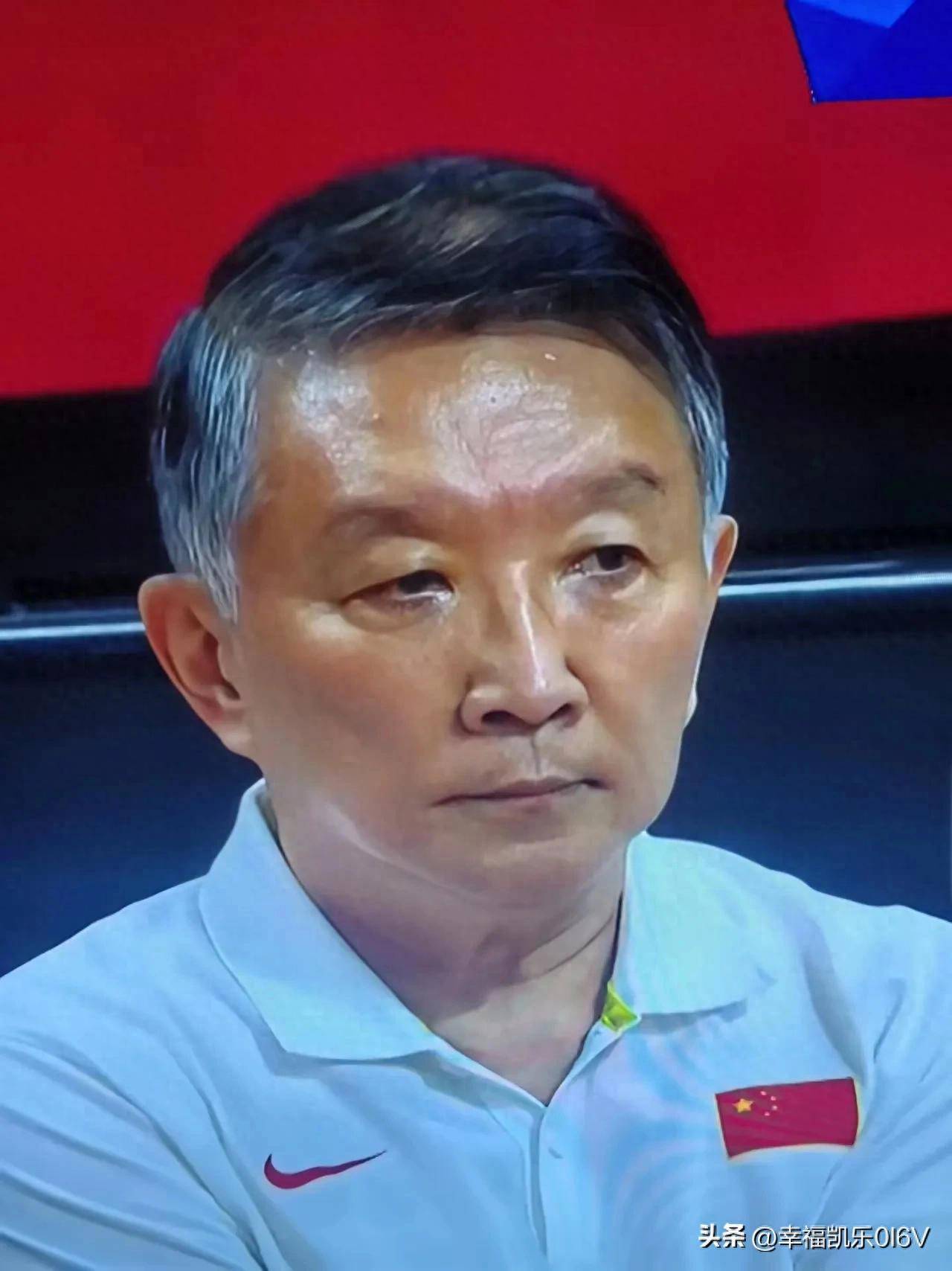 控制内线制胜，球队成功逆袭反超